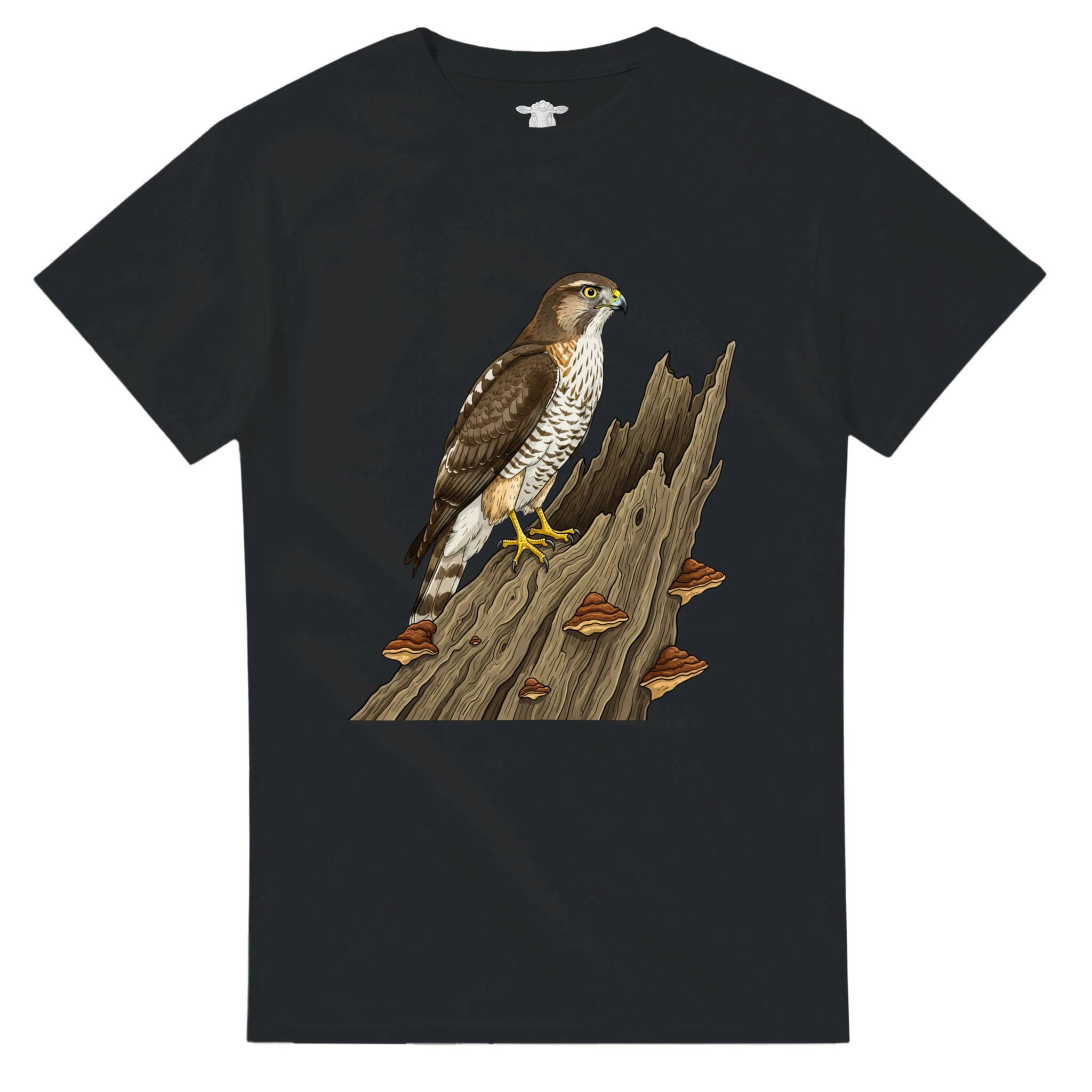 Schwarz Habicht T-Shirt Gildan 5000, Motiv Habicht auf altem Baumstamm  mittig groß